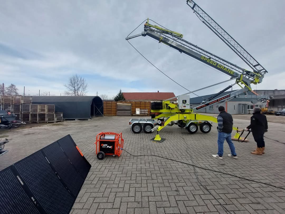 BattPak Powers Speed Crane