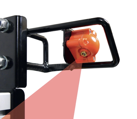 Laser cutting device